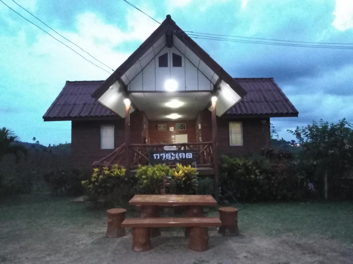 Hotel Khao Kho Flora Exterior foto